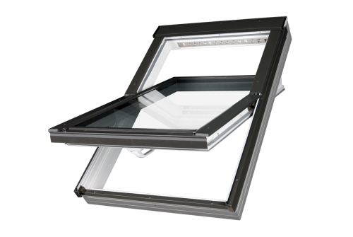 Окно мансардное FAKRO РТР-V U4 55x98 (двухкамерное)